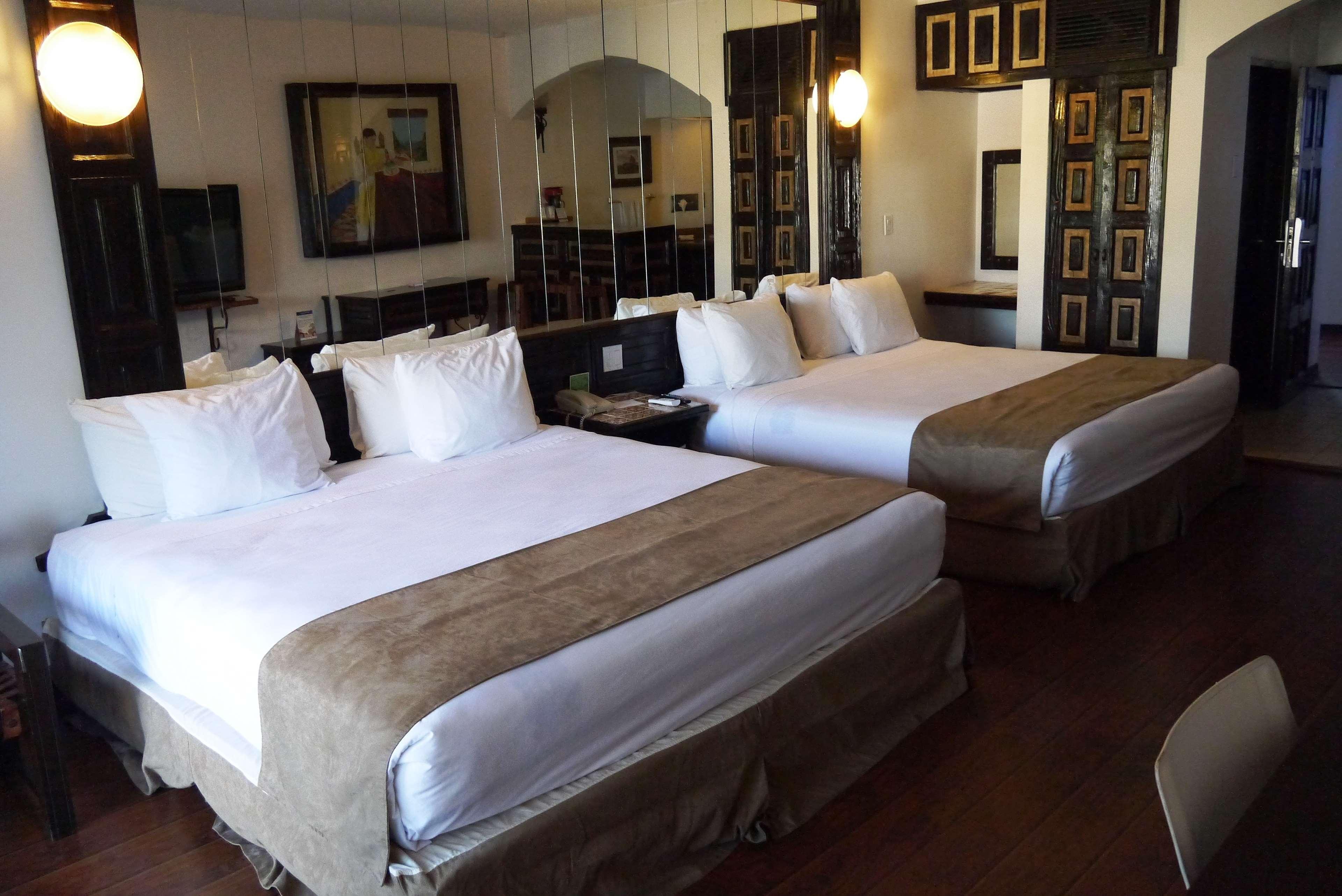 אנסנאדה Best Western El Cid מראה חיצוני תמונה