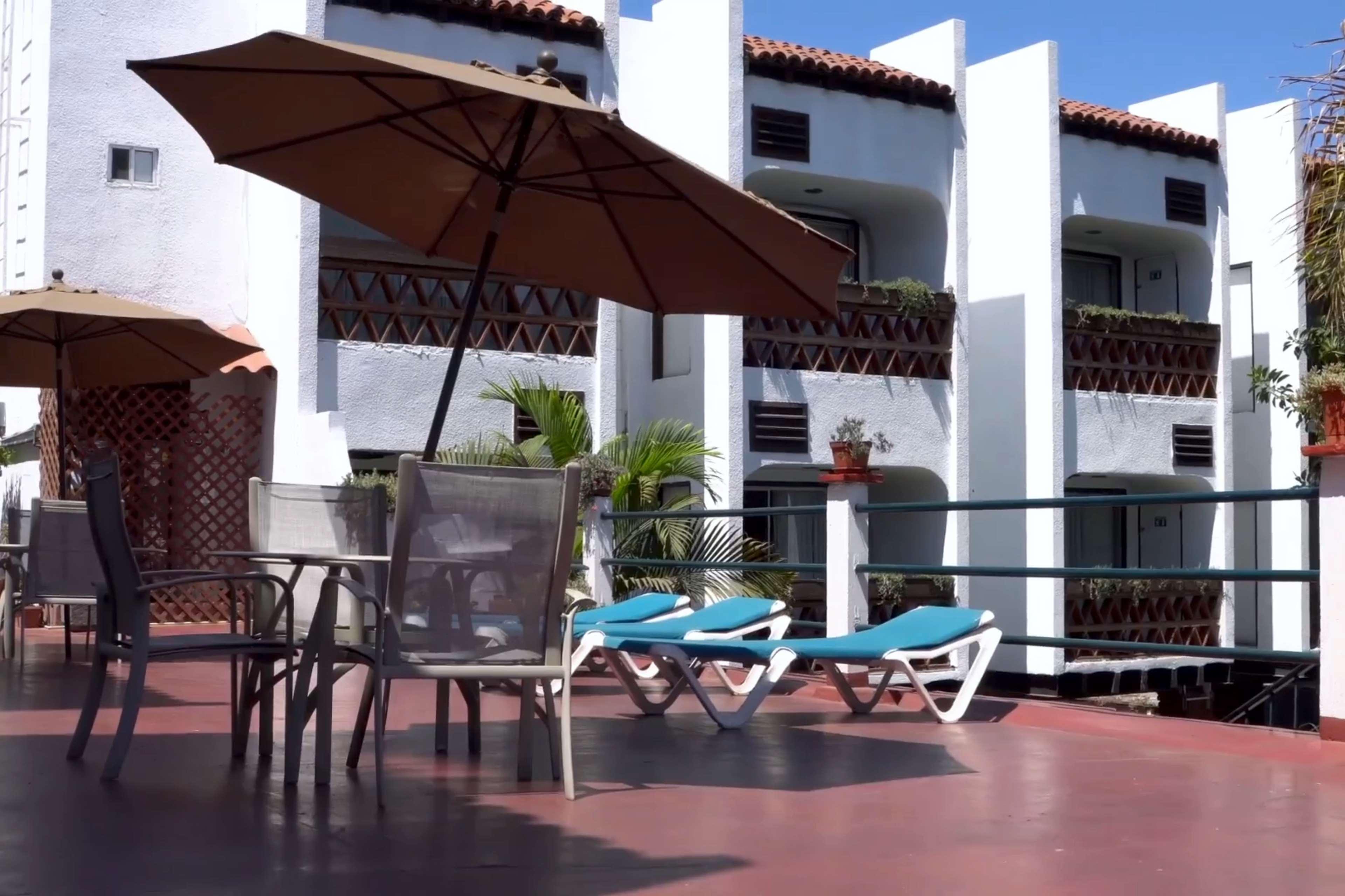 אנסנאדה Best Western El Cid מראה חיצוני תמונה