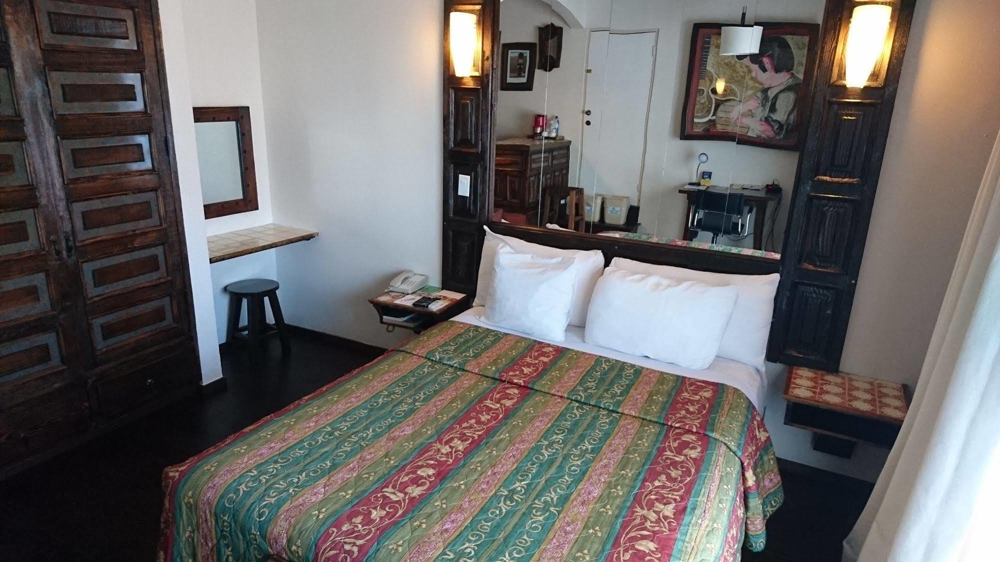 אנסנאדה Best Western El Cid מראה חיצוני תמונה
